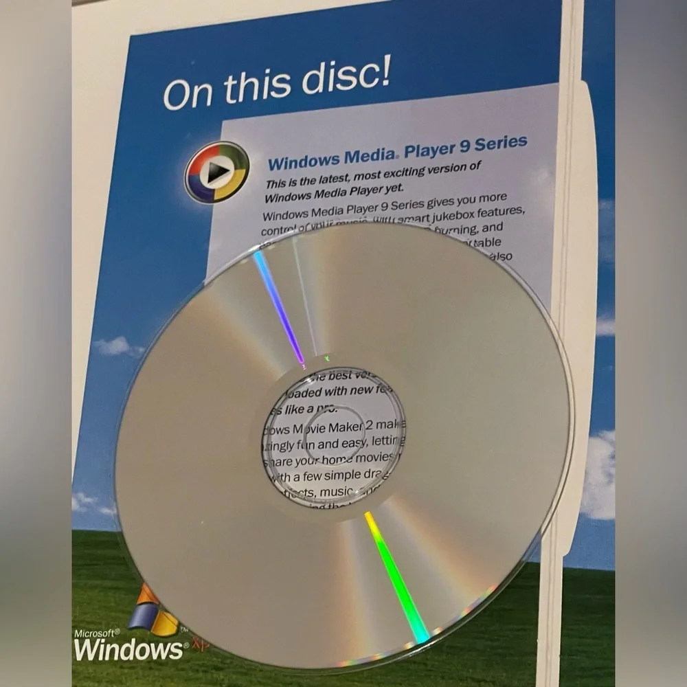 PC 2002 Microsoft Windows Home Edition Operating System + Windows Media Player 9